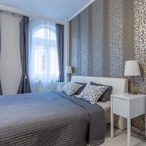 Apartamento Goldcentral Grand Boulevard In The Heart Of The, Budapest